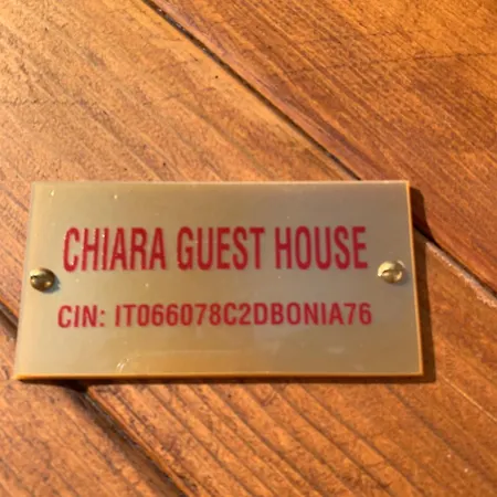 Chiara *